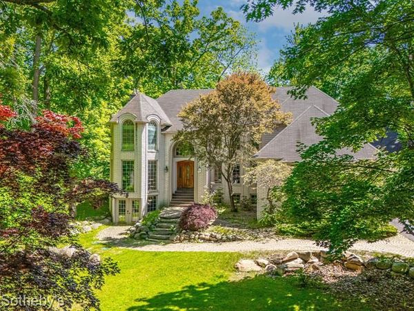 2855 Cranbrook Ridge Court , Oakland Twp, MI 48306