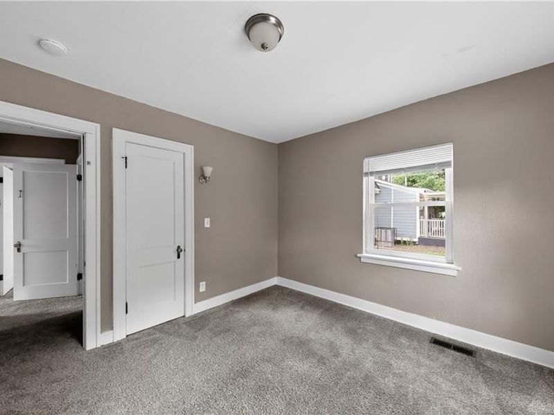 521 W Parkwood Drive, Dayton, OH 45405 Photo 17