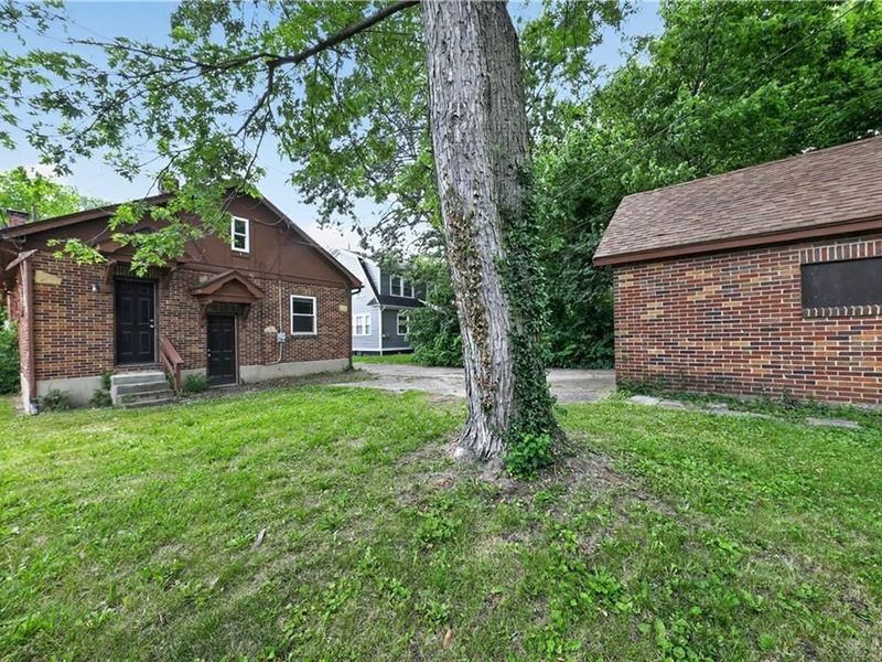 521 W Parkwood Drive, Dayton, OH 45405 Photo 3