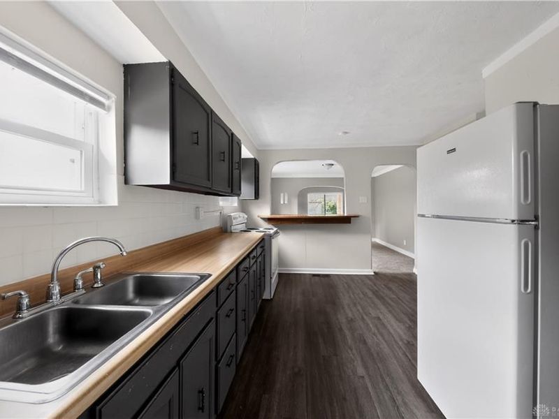 521 W Parkwood Drive, Dayton, OH 45405 Photo 9