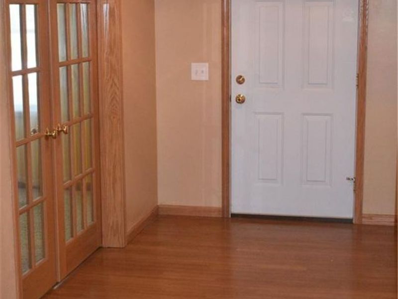 2284 Katherine Boulevard, Bethel Township, OH 45341 Photo 2