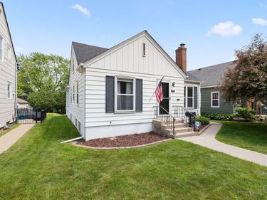 2231 Mckinley Street NE, Minneapolis, MN 55418