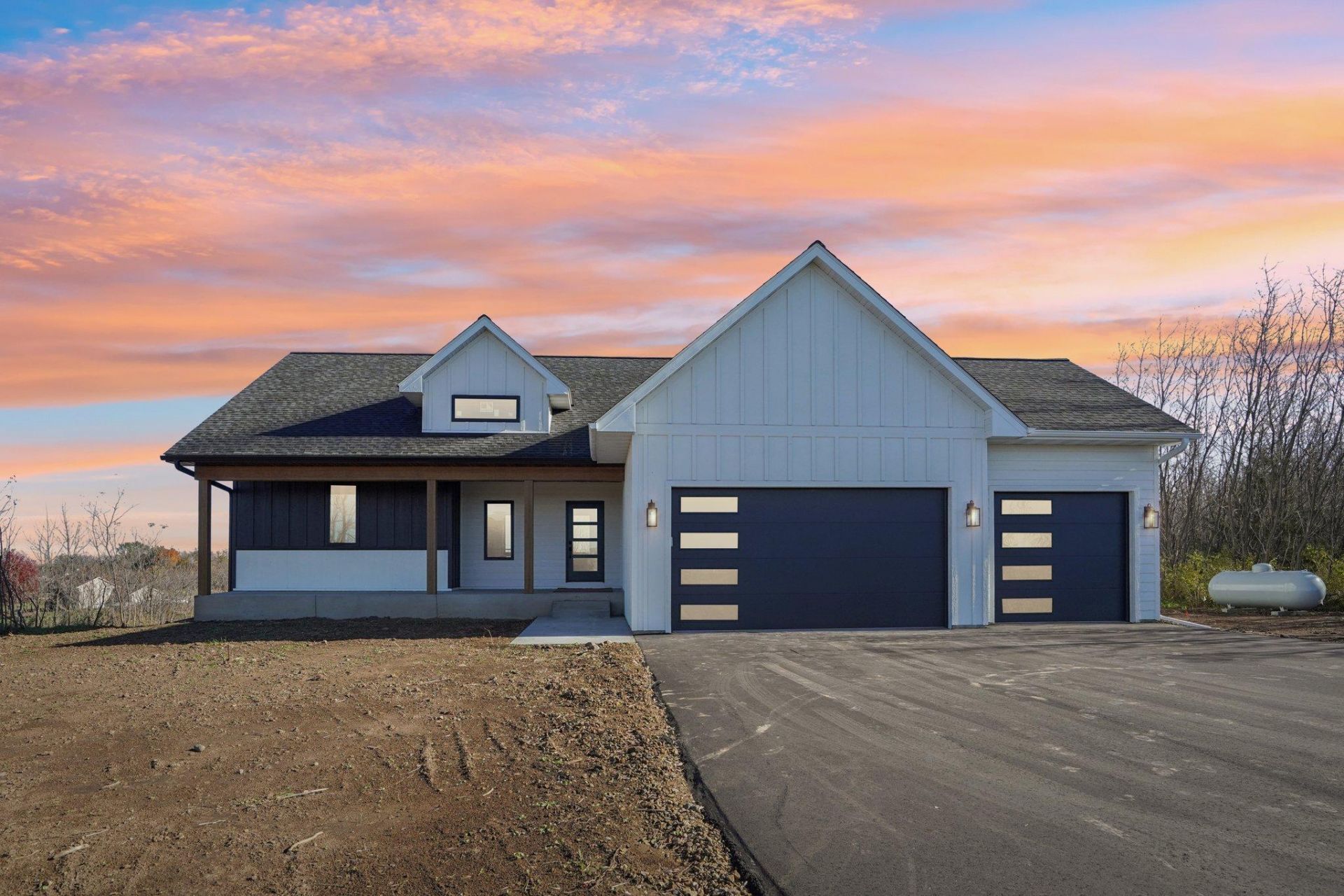 18866 Silo Court , Shafer, MN 55074