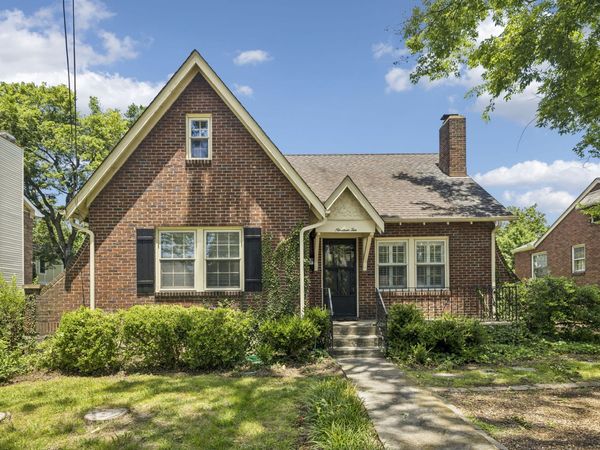 1910 Sweetbriar Ave, Nashville, TN 37212