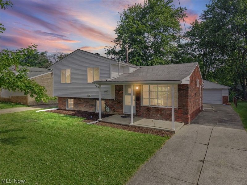864 Wilder Avenue, Elyria, OH 44035 Photo 1