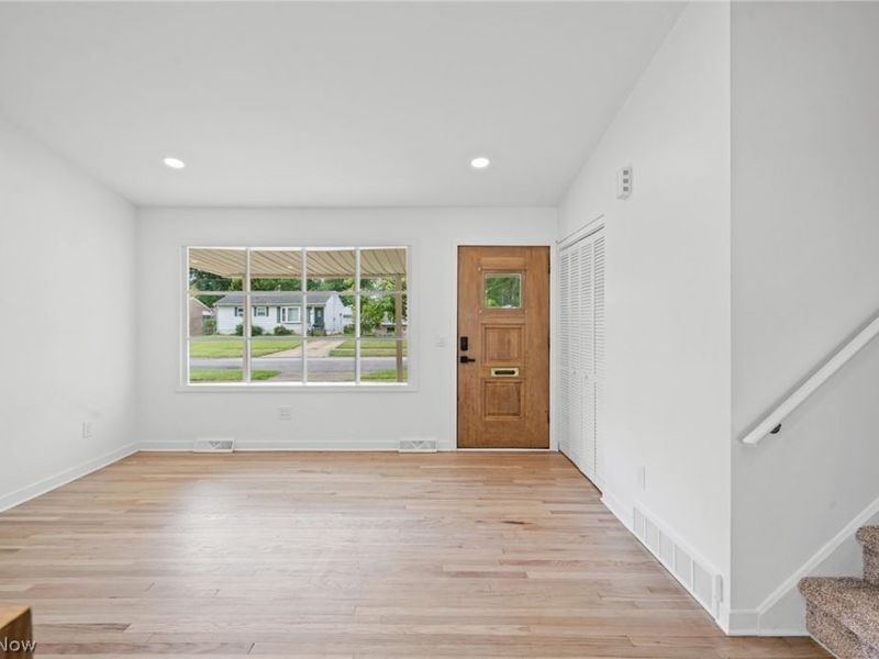 864 Wilder Avenue, Elyria, OH 44035 Photo 7