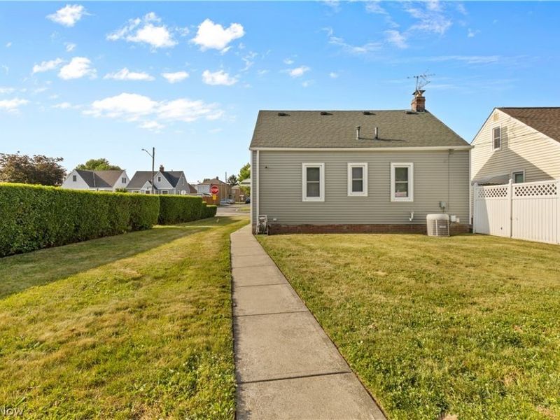 5915 Forest Avenue, Parma, OH 44129 Photo 18