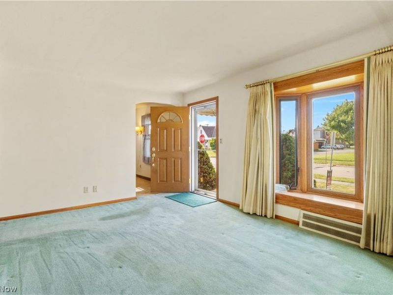 5915 Forest Avenue, Parma, OH 44129 Photo 5