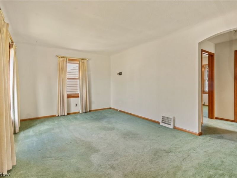 5915 Forest Avenue, Parma, OH 44129 Photo 6