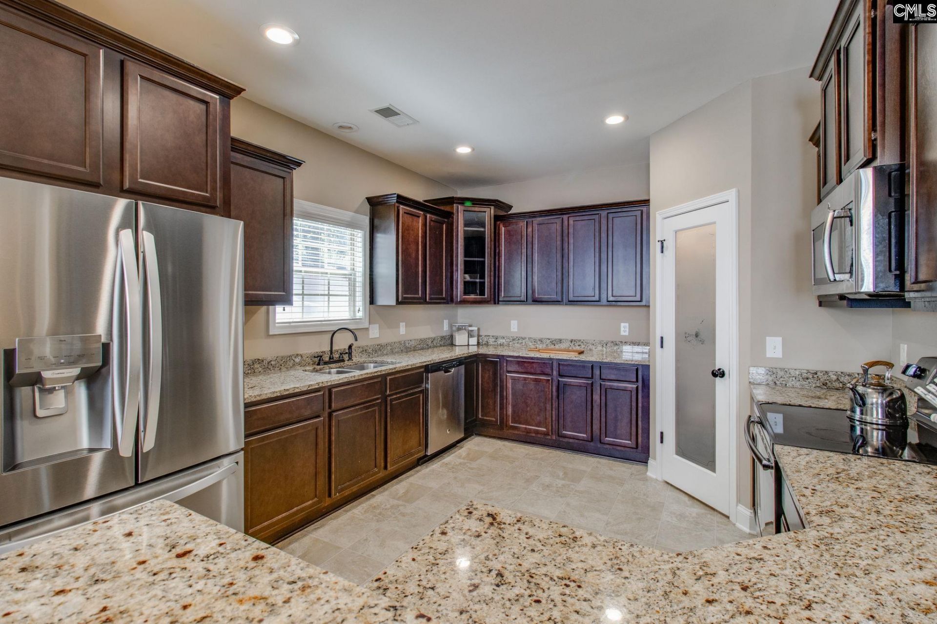 141 Cherokee Pond Court  Photo 11