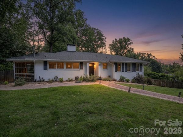 2 Bevlyn Drive , Asheville, NC 28803