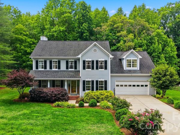 1032 30th Avenue Lane NE, Hickory, NC 28601
