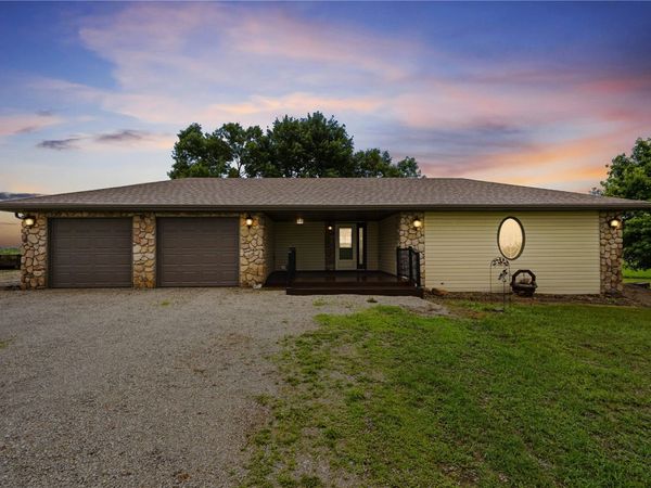 2666 50th St Dr , Brandon, IA 52210