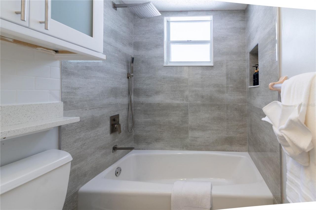 6908 Arbor Oaks Circle , Bradenton, FL 34209 Photo