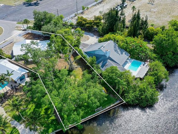 2103 LUSITANIA DRIVE , SARASOTA, FL 34231