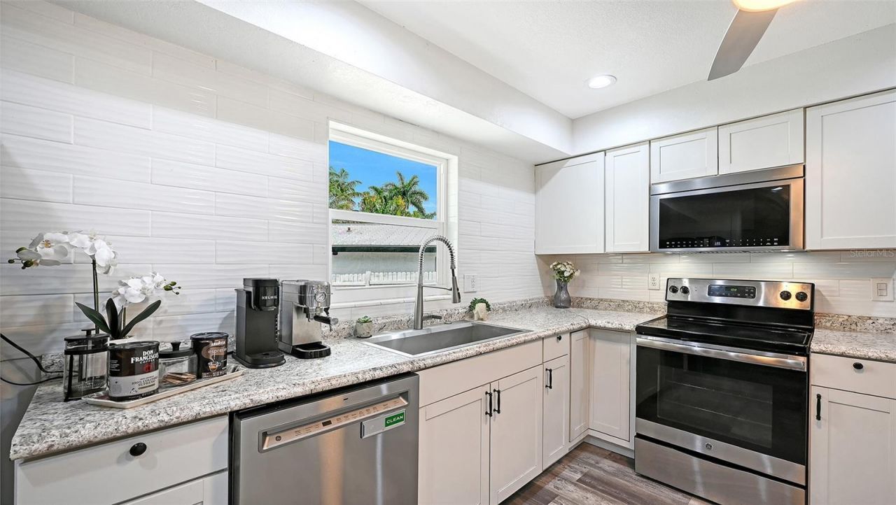 2103 Lusitania Drive, Sarasota, FL 34231 Photo