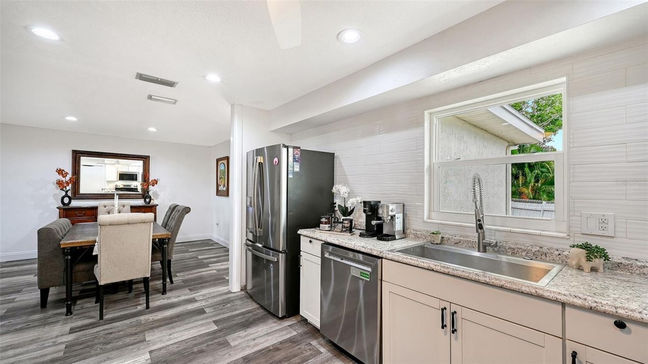 2103 Lusitania Drive, Sarasota, FL 34231 Photo