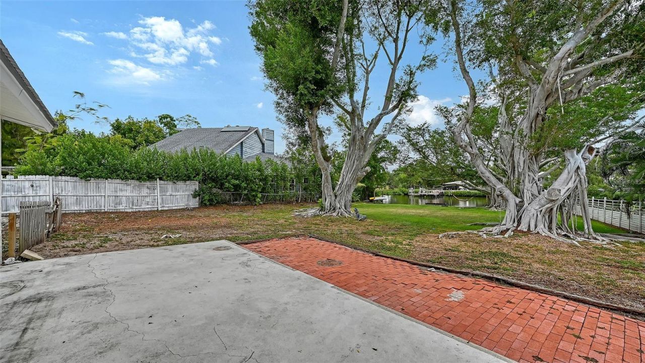 2103 Lusitania Drive, Sarasota, FL 34231 Photo