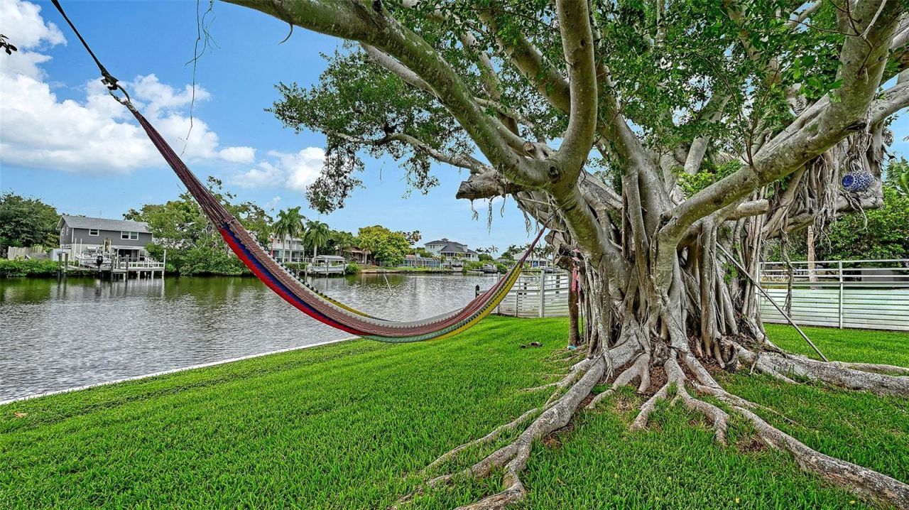 2103 Lusitania Drive, Sarasota, FL 34231 Photo