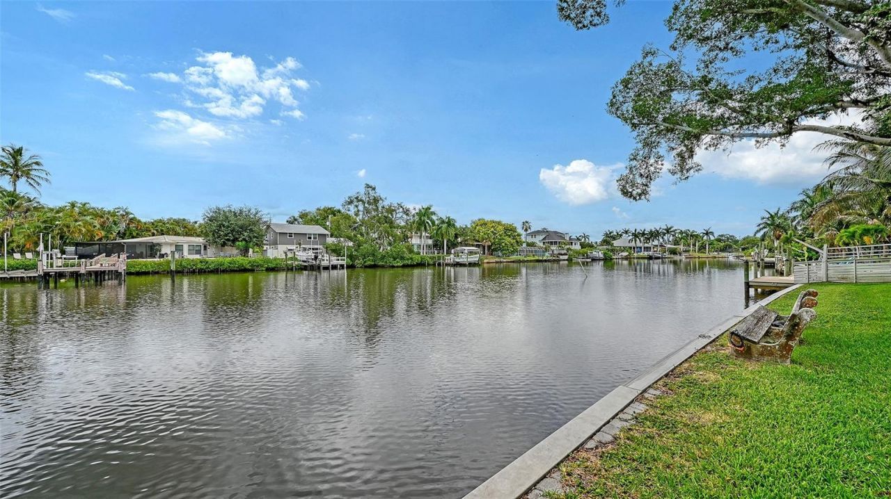 2103 Lusitania Drive, Sarasota, FL 34231 Photo