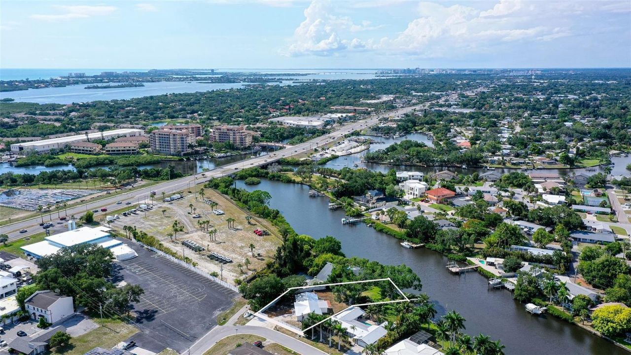 2103 Lusitania Drive, Sarasota, FL 34231 Photo