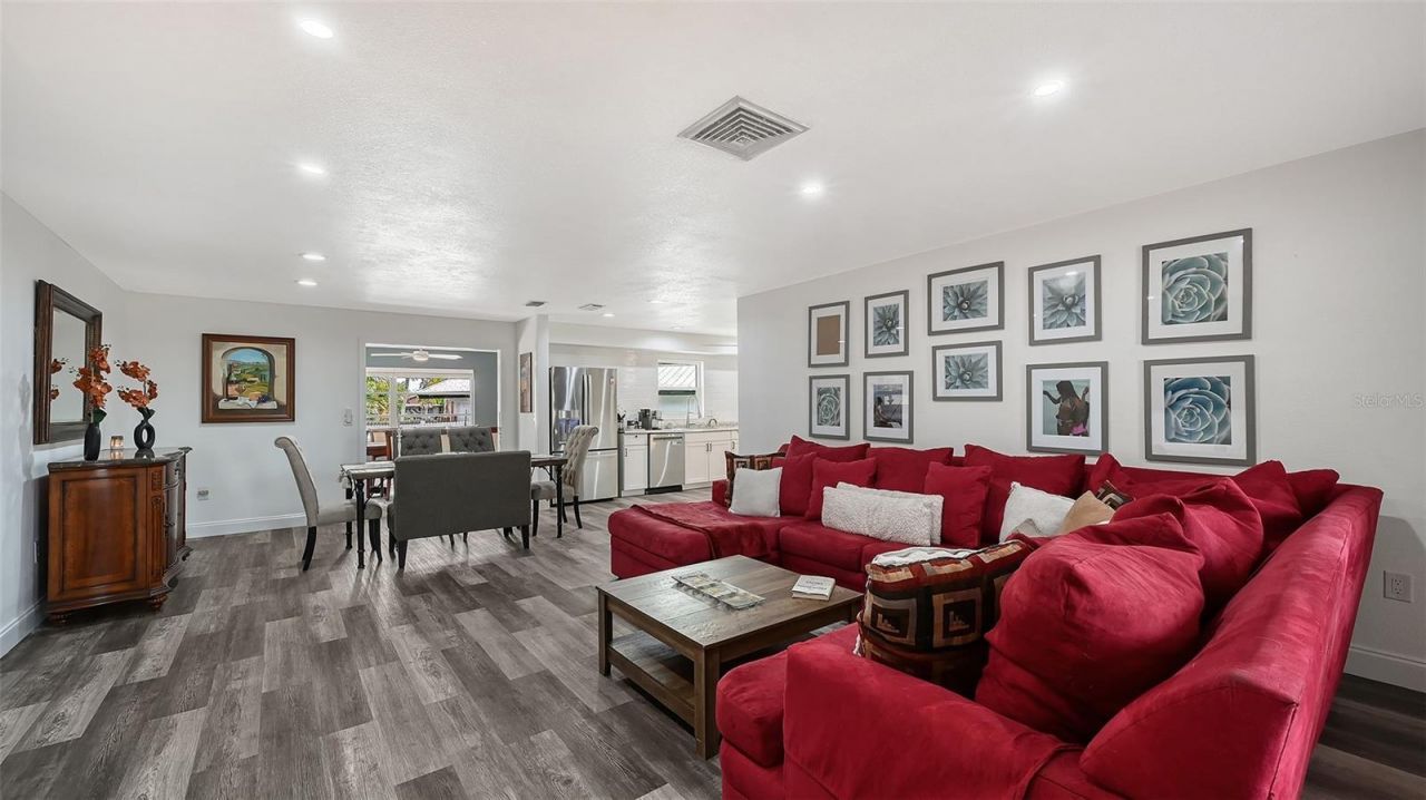 2103 Lusitania Drive, Sarasota, FL 34231 Photo
