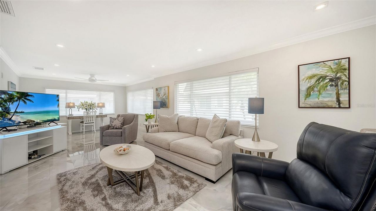 1900 Benjamin Franklin Drive , Unit V11, Sarasota, FL 34236 Photo