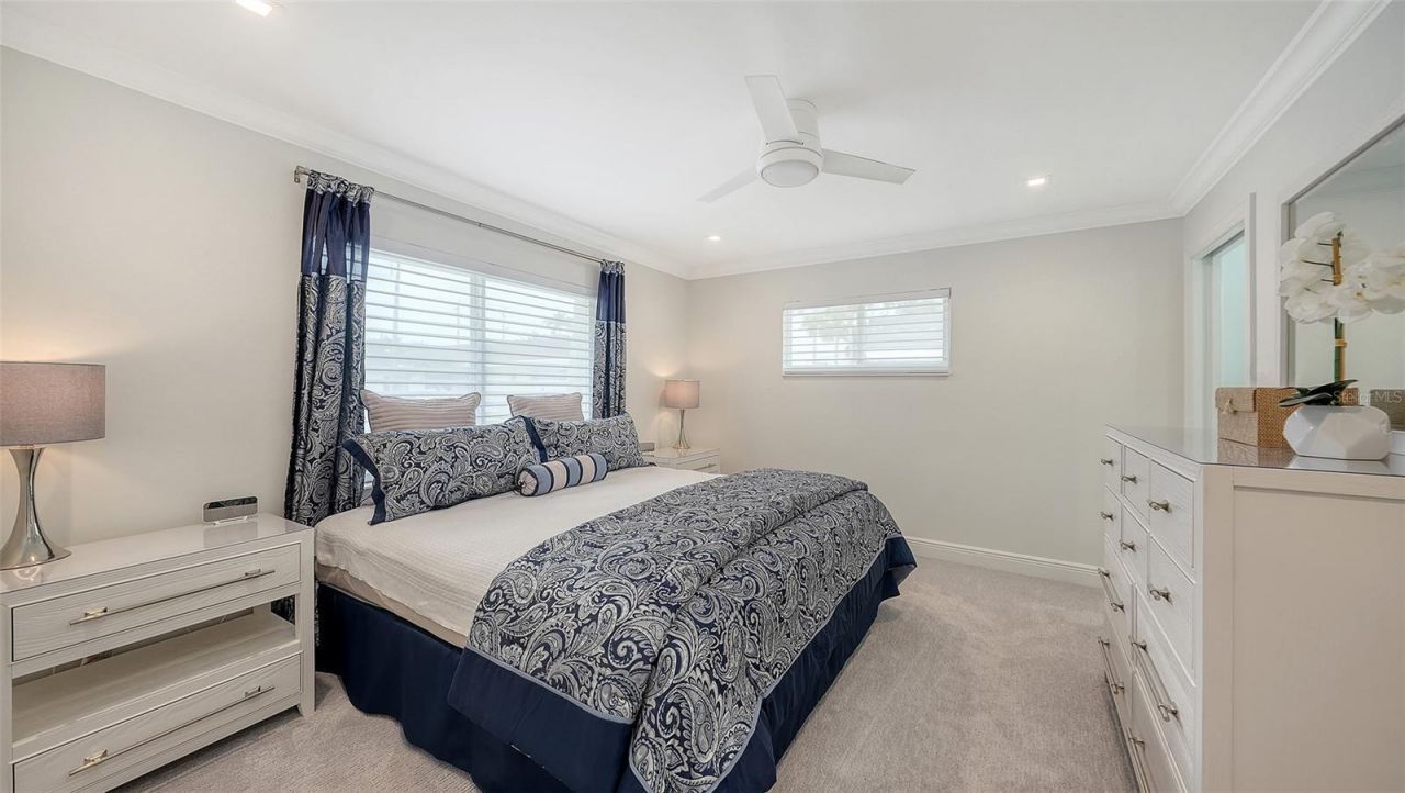 1900 Benjamin Franklin Drive , Unit V11, Sarasota, FL 34236 Photo