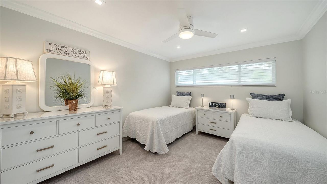 1900 Benjamin Franklin Drive , Unit V11, Sarasota, FL 34236 Photo