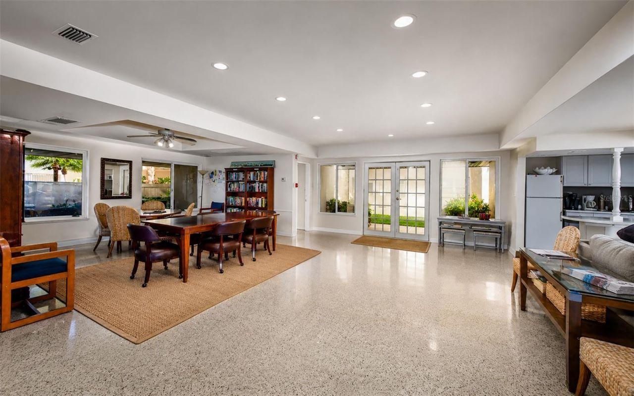 1900 Benjamin Franklin Drive , Unit V11, Sarasota, FL 34236 Photo