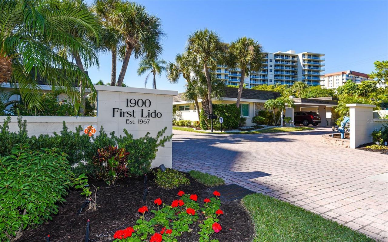 1900 Benjamin Franklin Drive , Unit V11, Sarasota, FL 34236 Photo