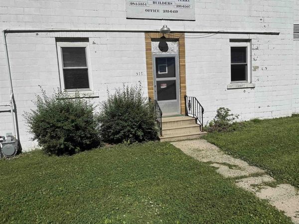 517 Rhey St, Waterloo, IA 50703
