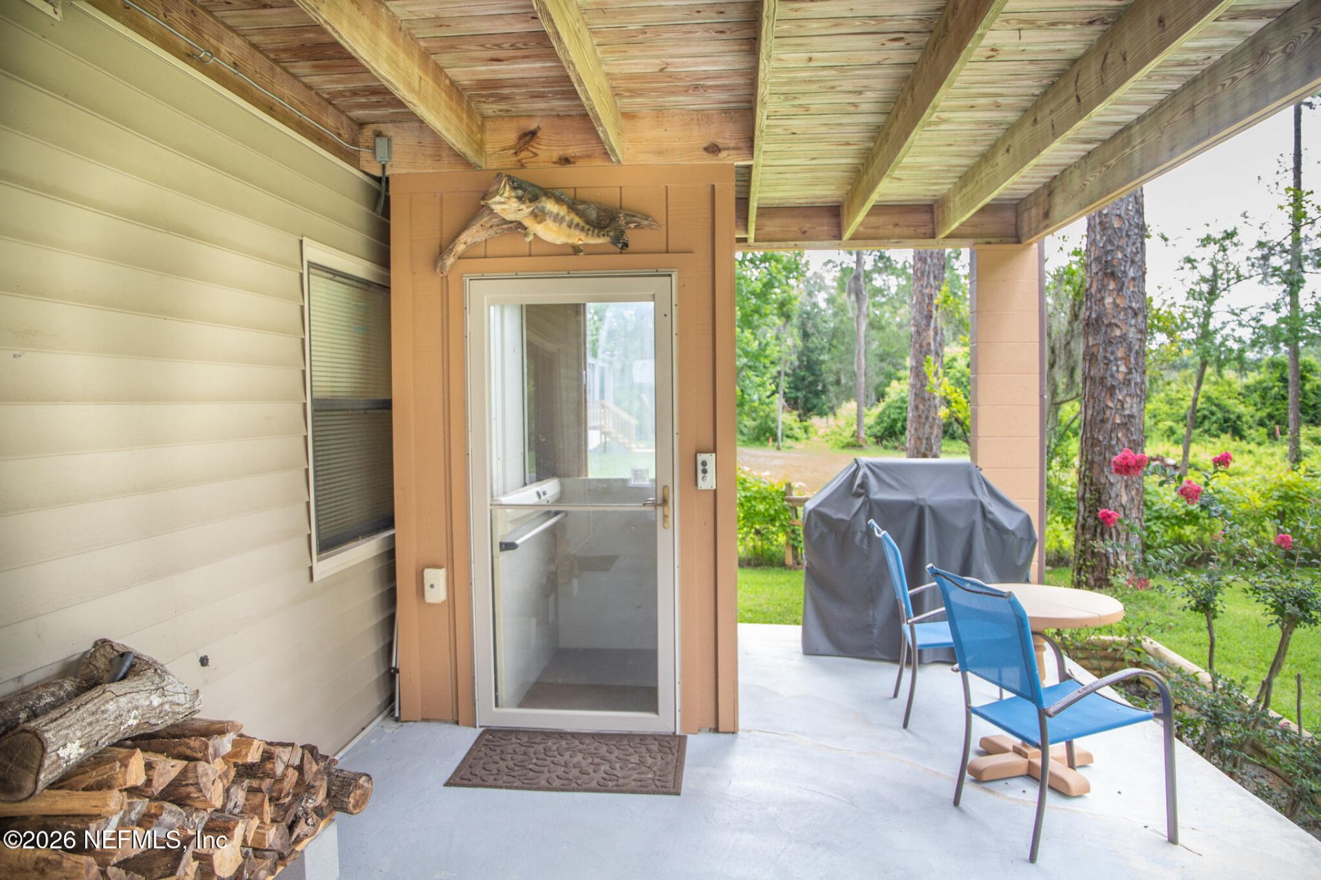 303 Riley Lake Drive, Hawthorne, FL 32640 Photo