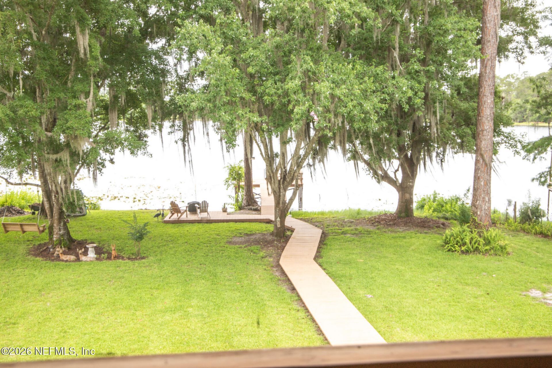 303 Riley Lake Drive, Hawthorne, FL 32640 Photo