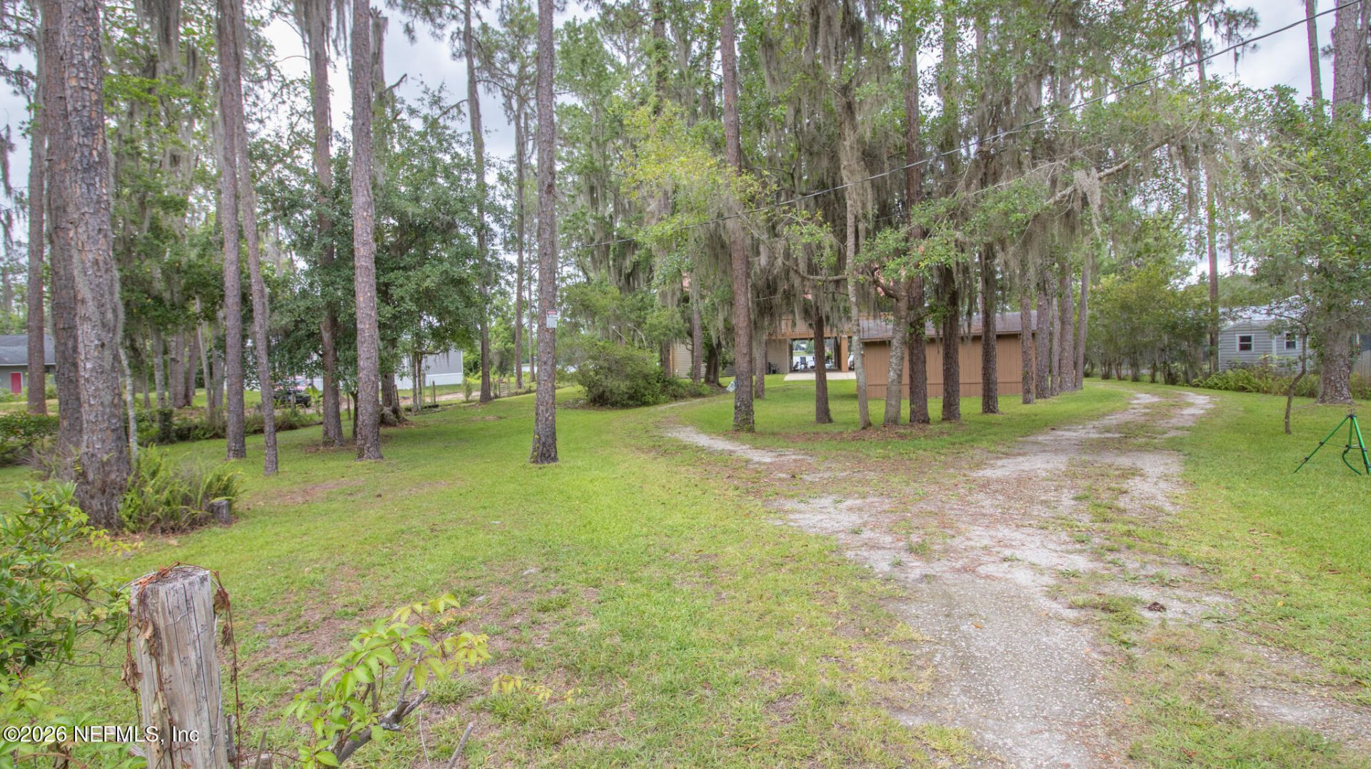 303 Riley Lake Drive, Hawthorne, FL 32640 Photo