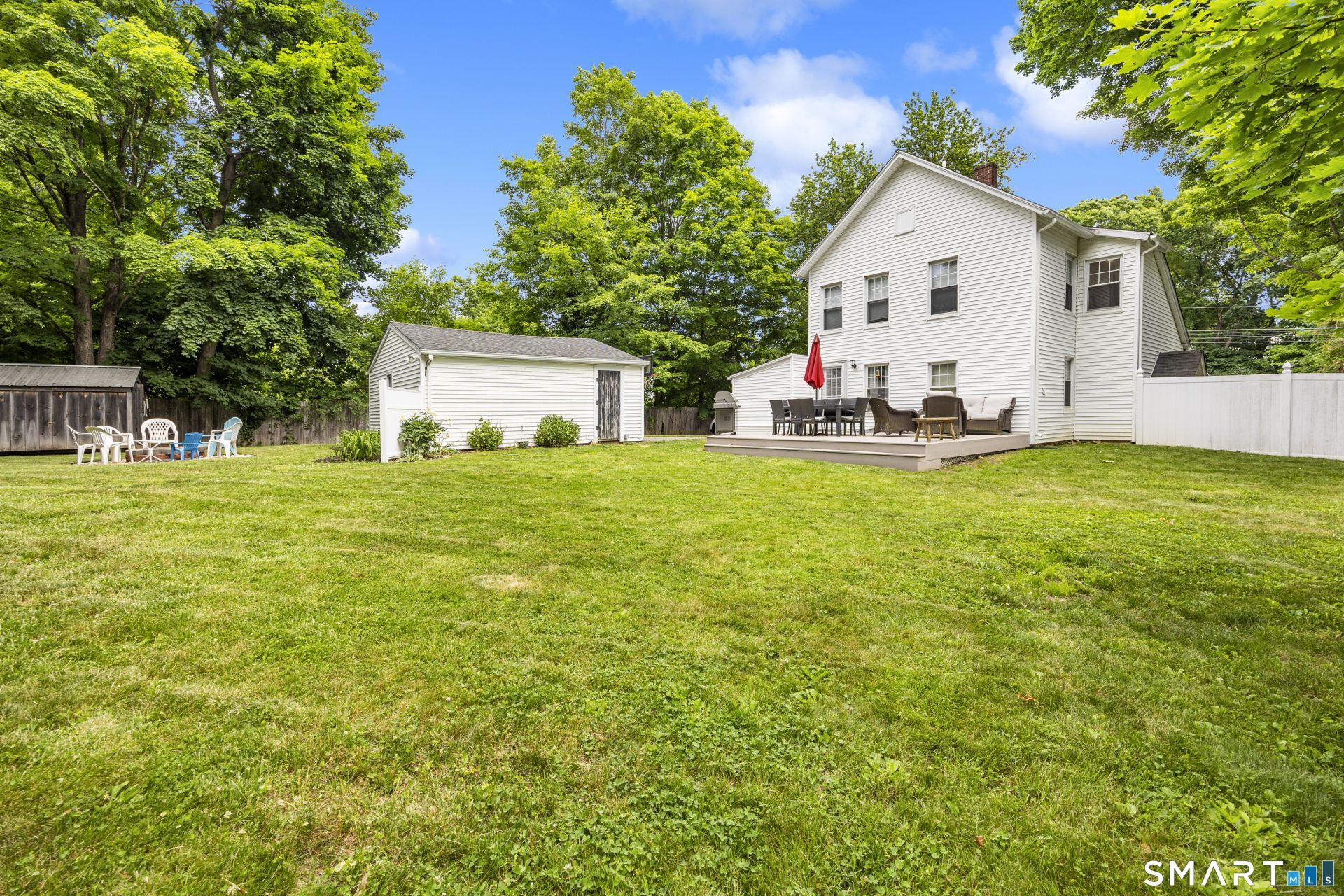 122 Chestnut Grove, Watertown, CT 06795 Main Photo