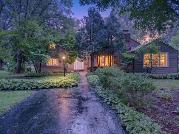 393 Warwick Lane , Lakewood, IL 60014