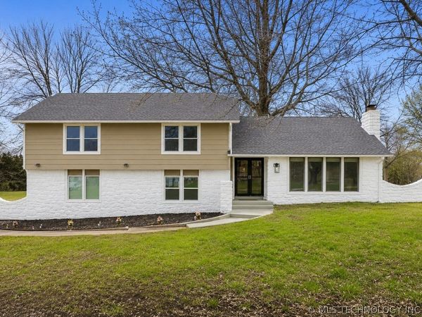 17316 E 109th Street North , Owasso, OK 74055