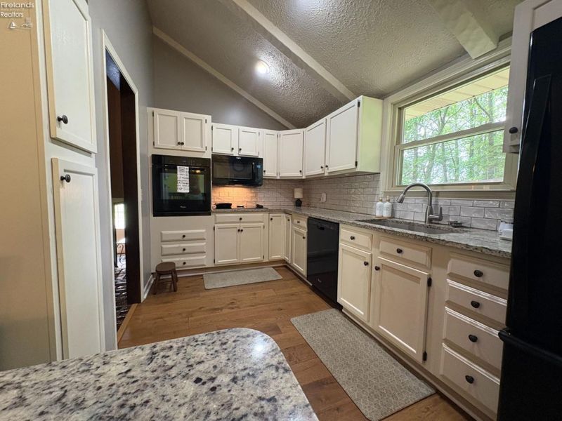 4285 S State Route 103, Willard, OH 44890 Photo 17