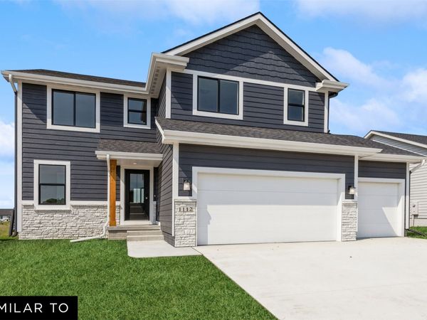 1490 Cedar Street, Waukee, IA 50263