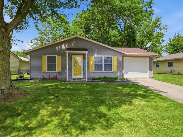 9002 Hemphill Drive, Fort Wayne, IN 46819