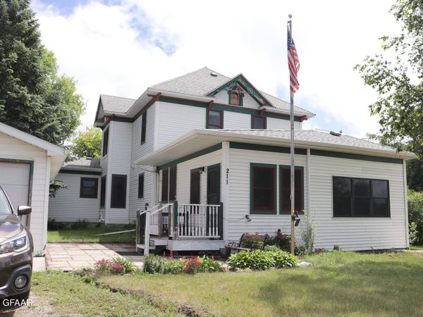 211 4TH Street N, Fisher, MN 56723