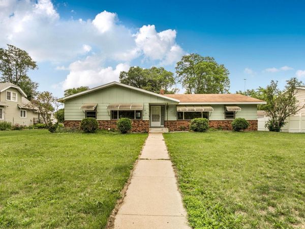 826 21st Avenue N, Saint Cloud, MN 56303