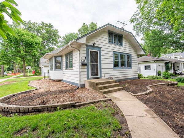 434 Oak Street, Glen Ellyn, IL 60137