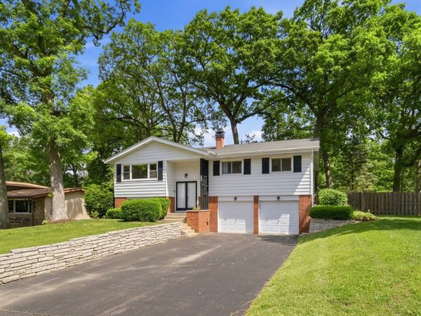254 Dunbar Road , Mundelein, IL 60060