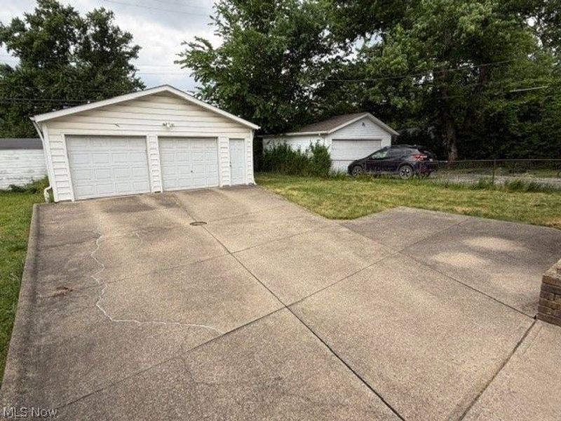 4642 Rockwood Road, Garfield Heights, OH 44125 Photo 2