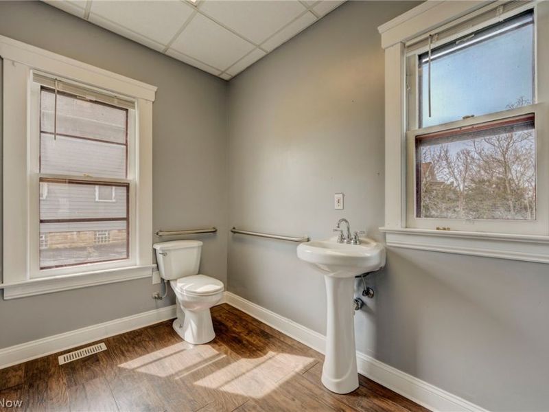 4432 Pearl Road , Cleveland, OH 44109 Photo 17