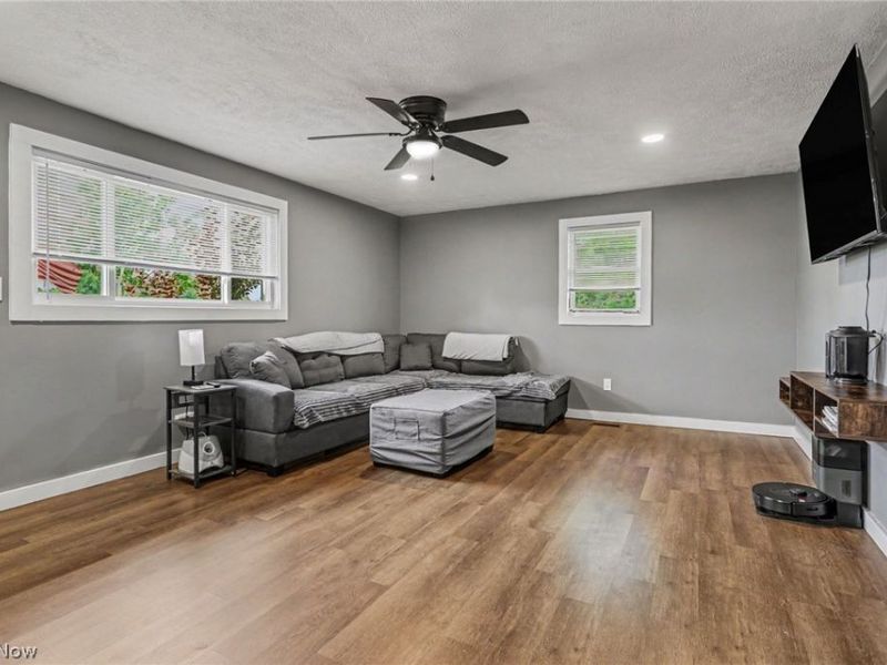 5300 Friendship Drive, New Concord, OH 43762 Photo 7