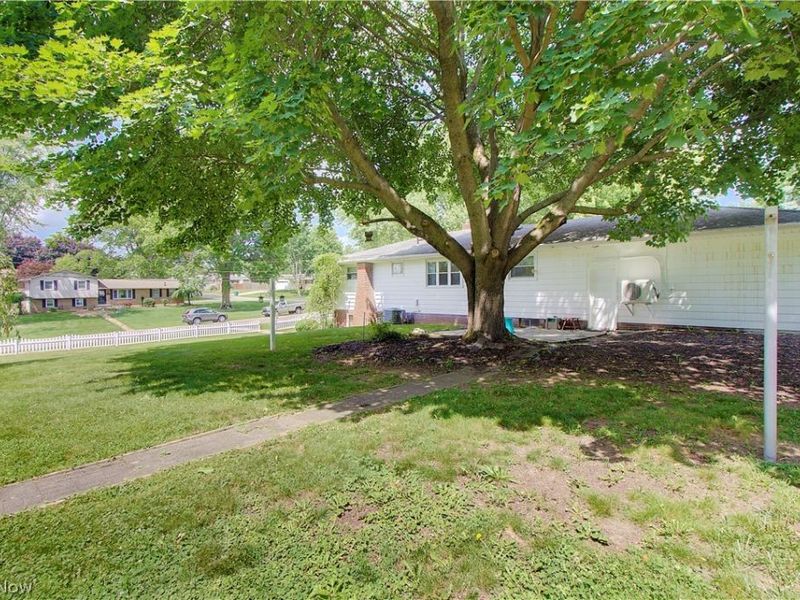 6787 Glenmere Avenue NE, Canton, OH 44721 Photo 13