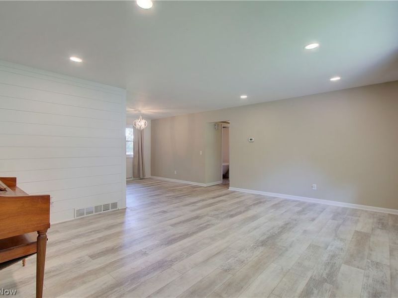 6787 Glenmere Avenue NE, Canton, OH 44721 Photo 16